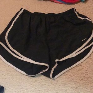 Nike dri fit shorts size Large